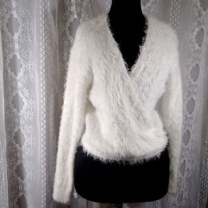 Lulu's Women's Sweater Size S